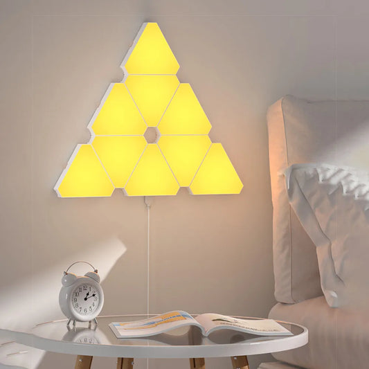 Triangular Quantum Lamp